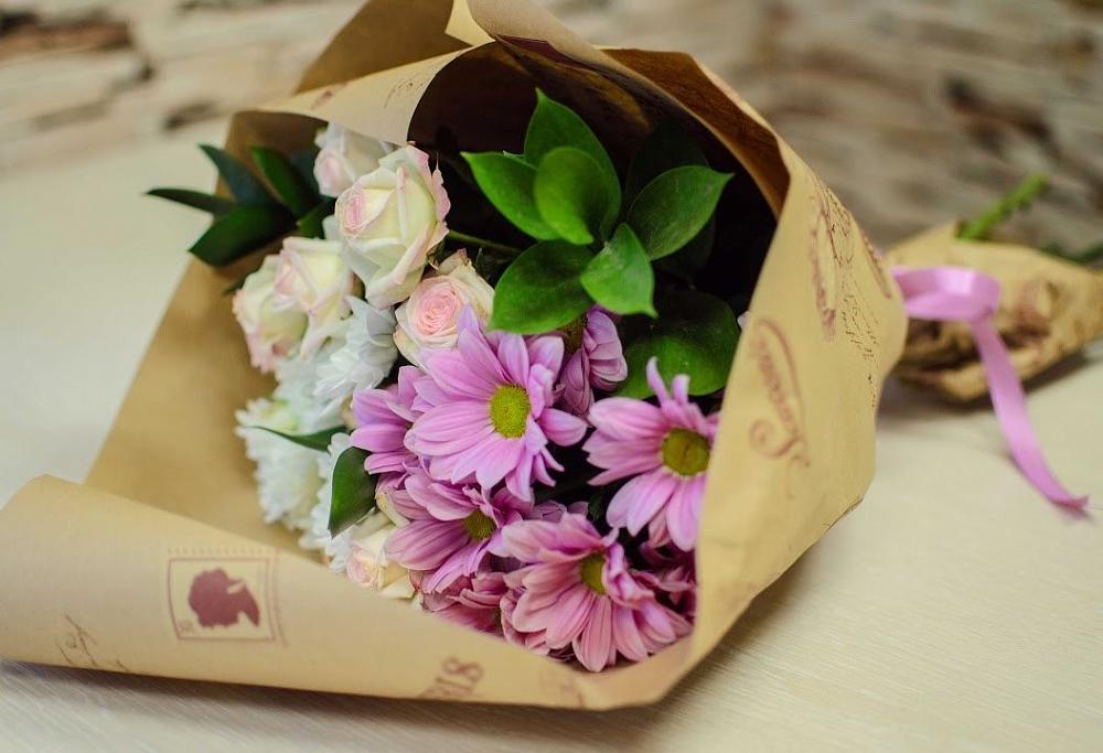 Букет цветов из: Розы и Хризантемы в Дединово