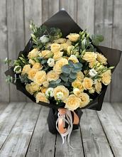 Букет цветов из:  Розы и Лизиантусы в Дединово