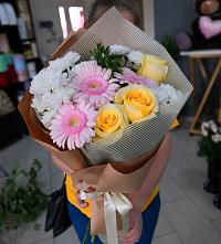 Букет цветов из:  Герберы, Розы и Хризантемы #REPLACE_PRED# Дединово