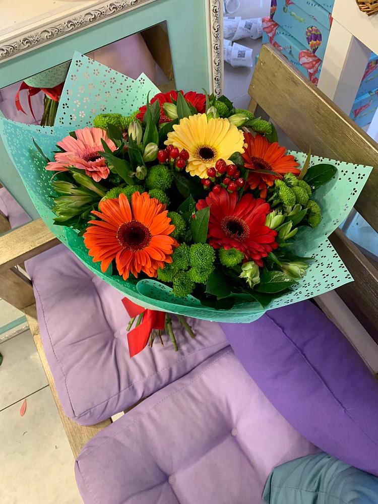 Букет цветов из: Герберы, Хризантемы и Альстромерии в Дединово