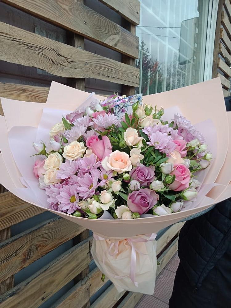 Букет цветов из: Розы и Хризантемы в Дединово