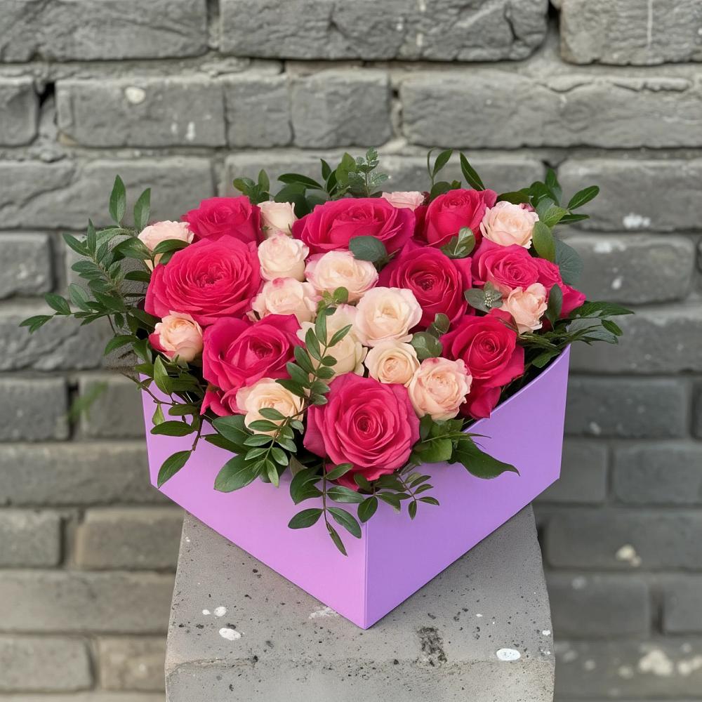 Цветочная композиция из Розы в коробке в Дединово