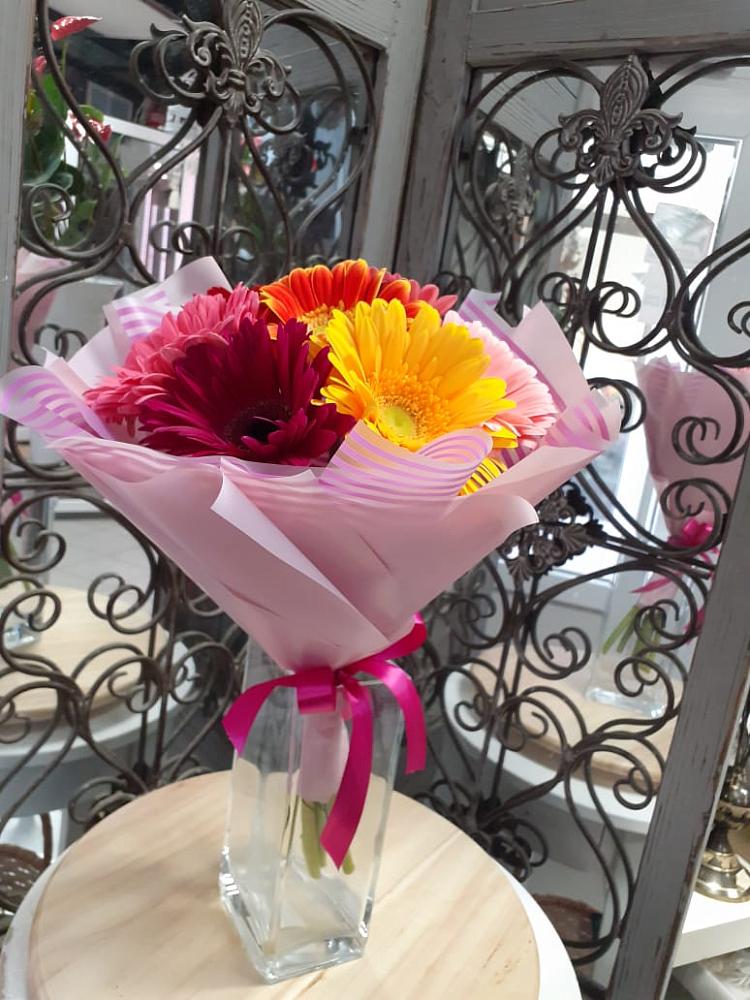 Букет цветов из: Герберы в Дединово