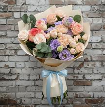Букет цветов из:  Розы, Лизиантусы и Гвоздики в Дединово